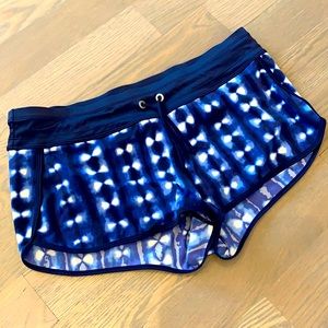 Athleta swim shorts, size M, like new